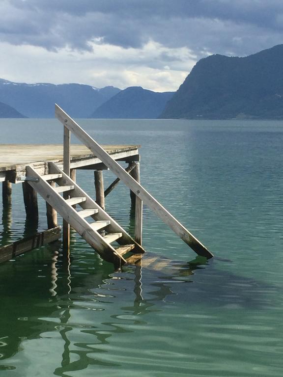 Leikanger Fjordhotel - Unike Hoteller Kültér fotó